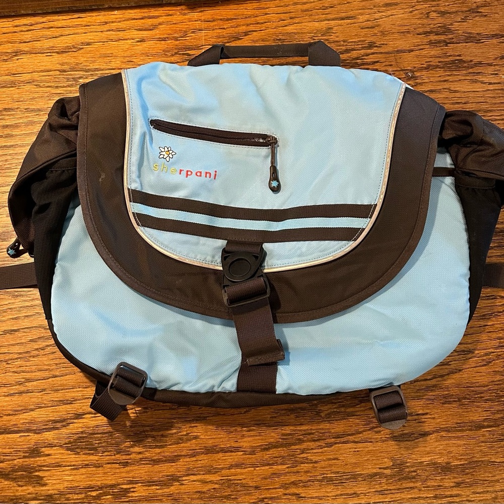 Sherpani large 13” by 17” crossbody bag messenger handbag purse